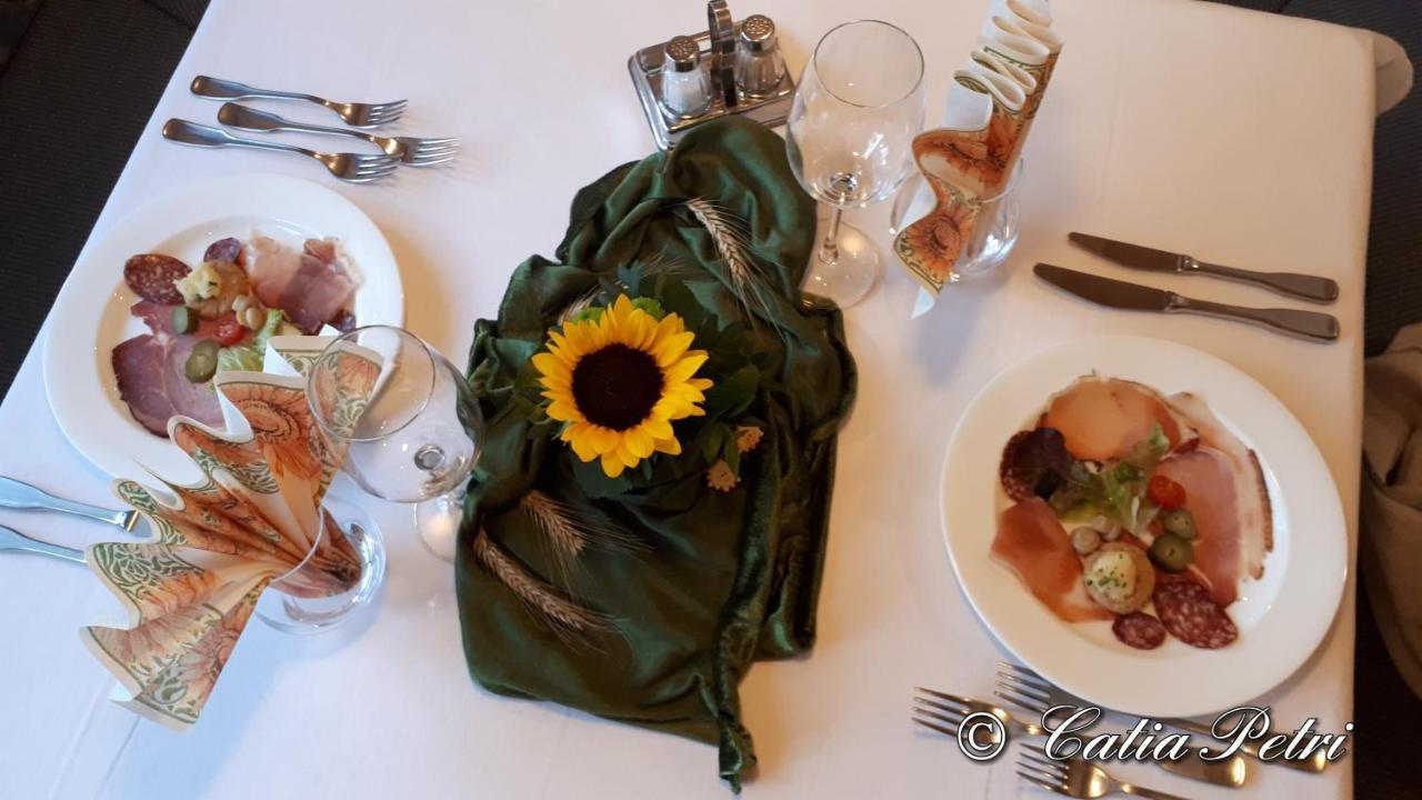Olang Hotel Poernbacher מראה חיצוני תמונה
