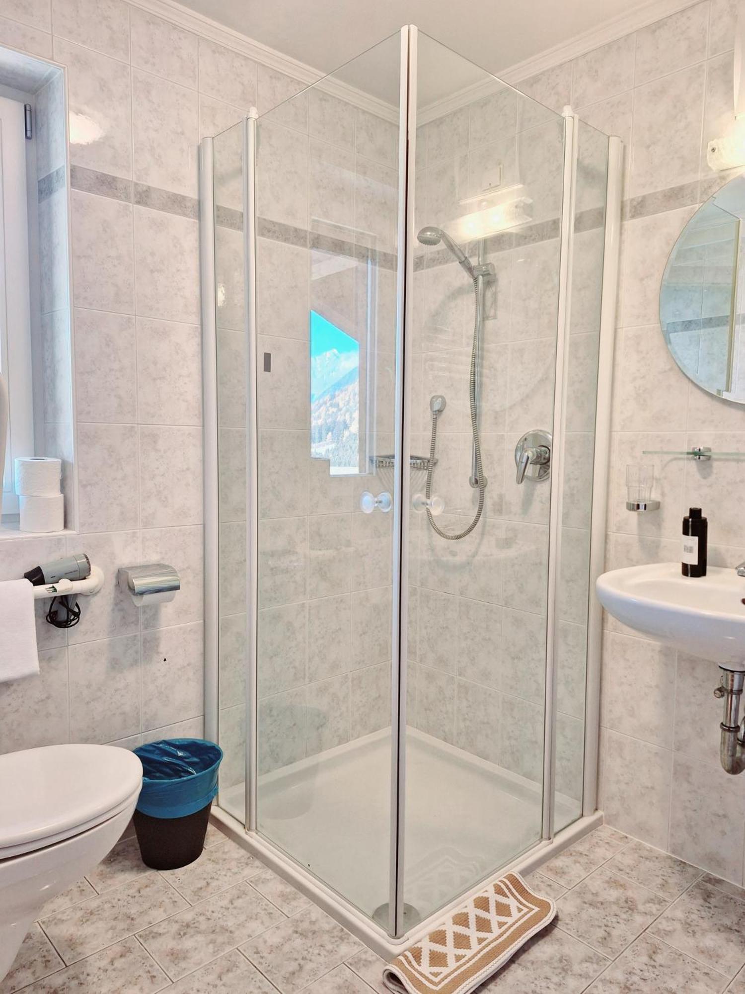 Olang Hotel Poernbacher מראה חיצוני תמונה