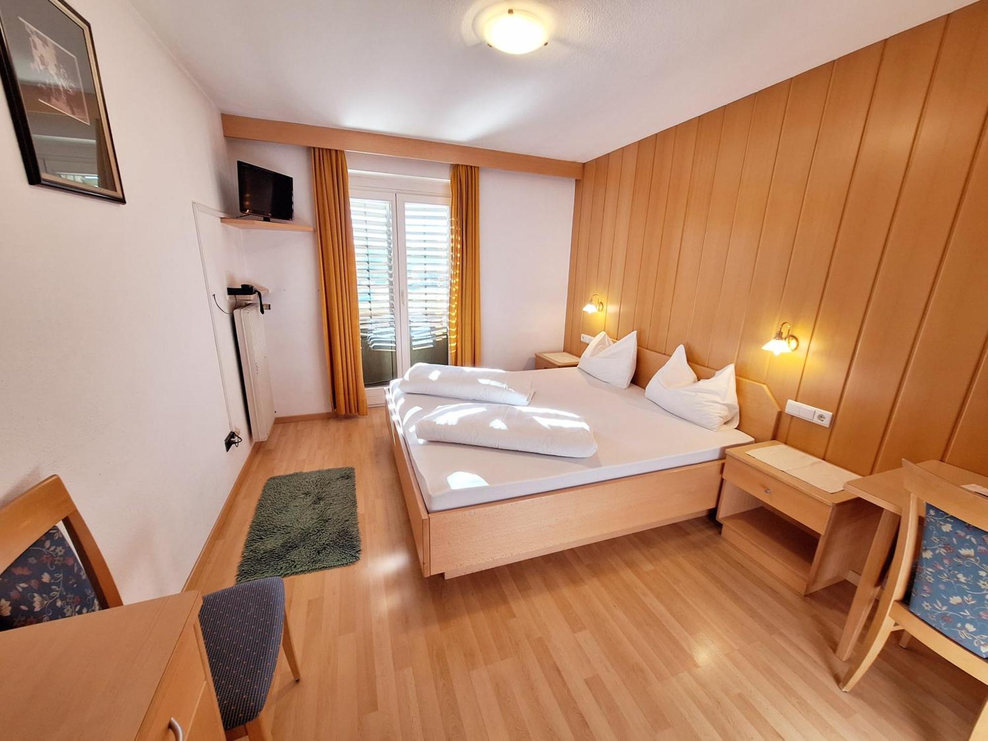 Olang Hotel Poernbacher מראה חיצוני תמונה